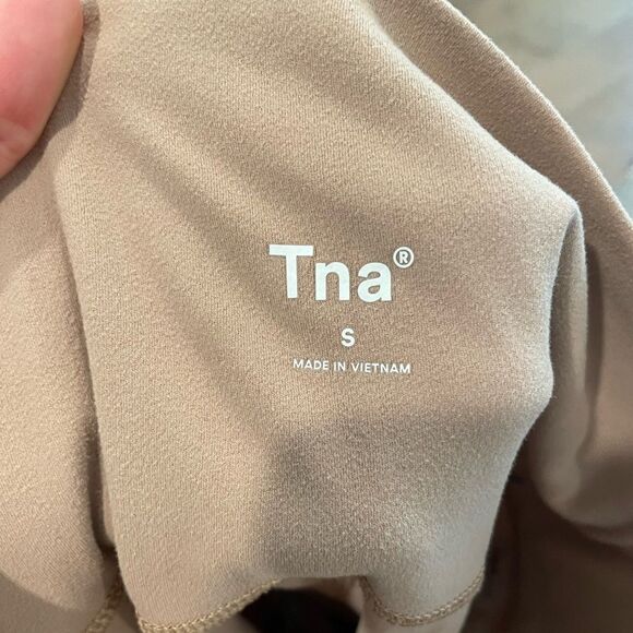 Aritzia TNA LIFE Atmosphere Hi-Rise Legging - Picture 4 of 4